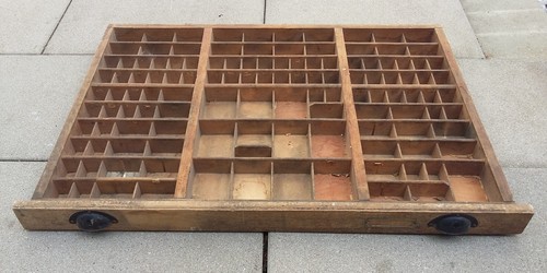 Setzkasten aus druckerei - aus,
